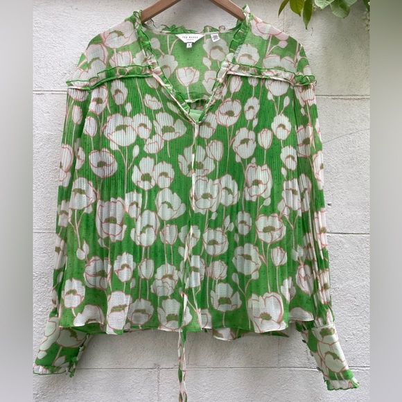 Ted Baker Ellerie Floral Print Blouse Size L- inside removable cami- EUC as new - Picture 3 of 8